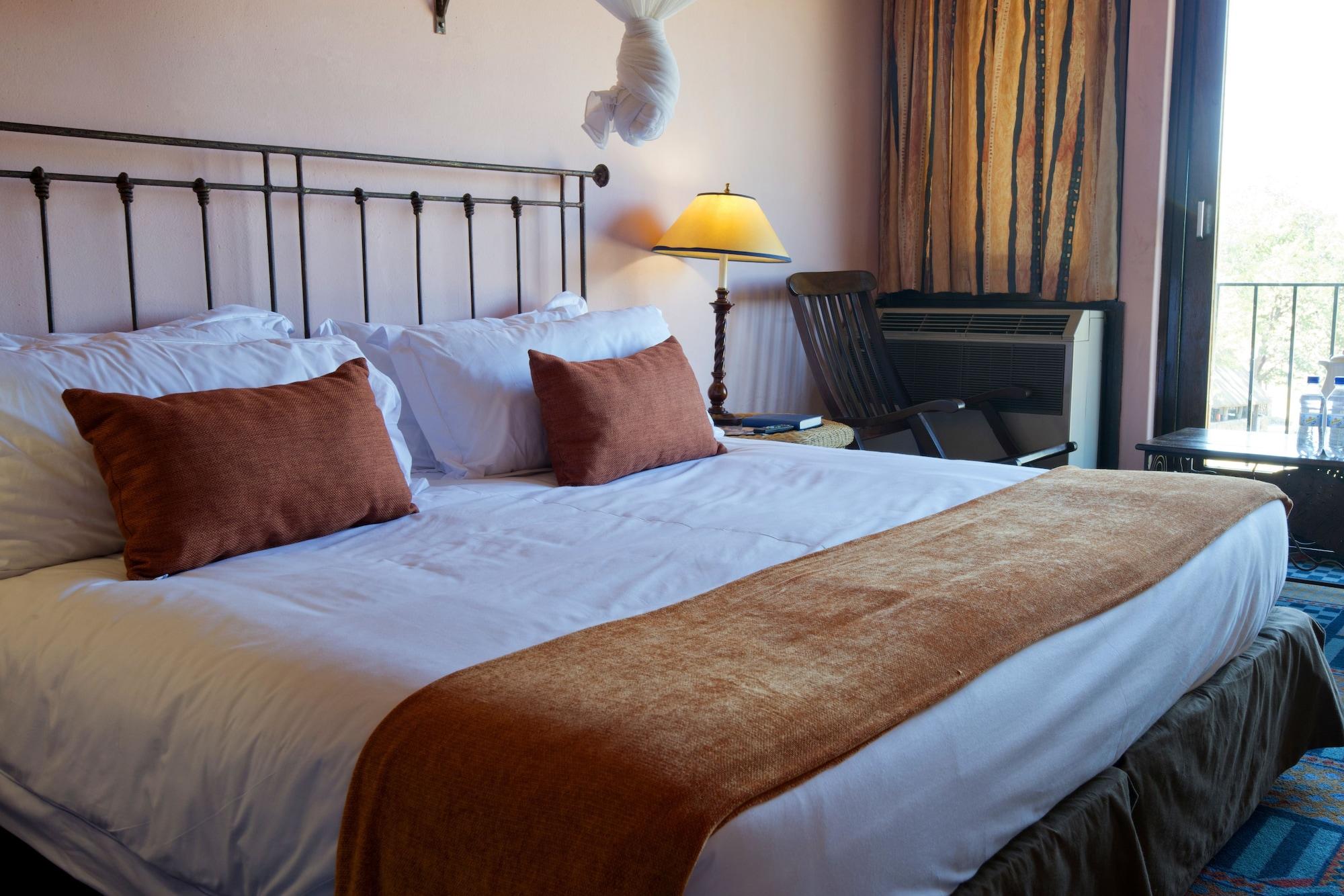 Hwange Safari Lodge Dete Exteriör bild