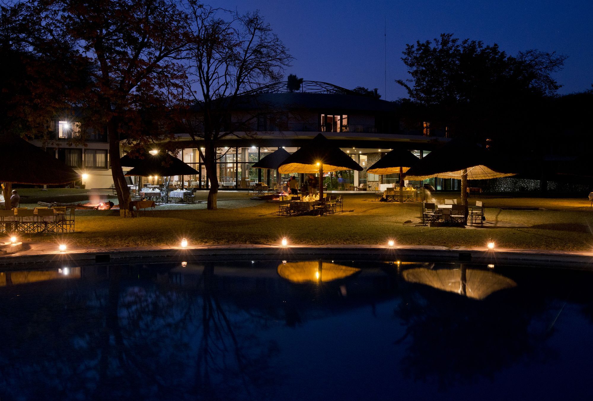 Hwange Safari Lodge Dete Exteriör bild